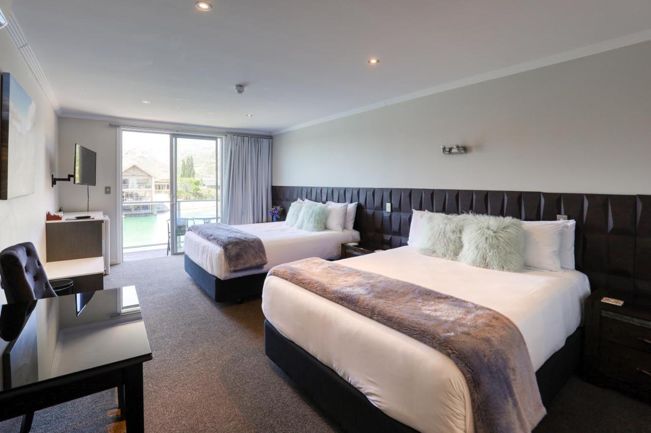 Marsden Lake Resort Central Otago Cromwell Exterior foto A typical hotel room
