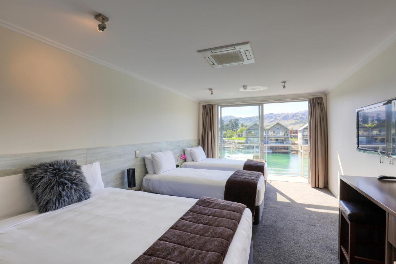 Marsden Lake Resort Central Otago Cromwell Exterior foto A typical hotel room